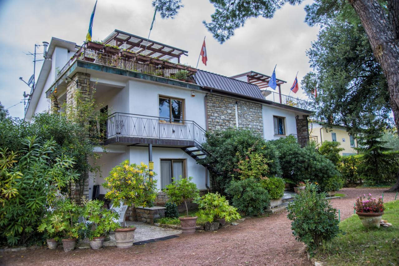 Casa Furrer Aparthotel Tirrenia Eksteriør bilde